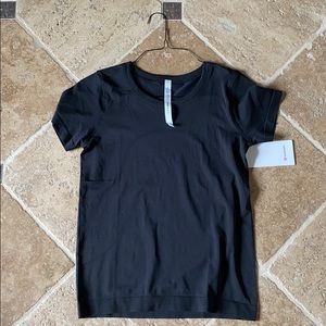 Black Relaxed Swiftly Tech Tee